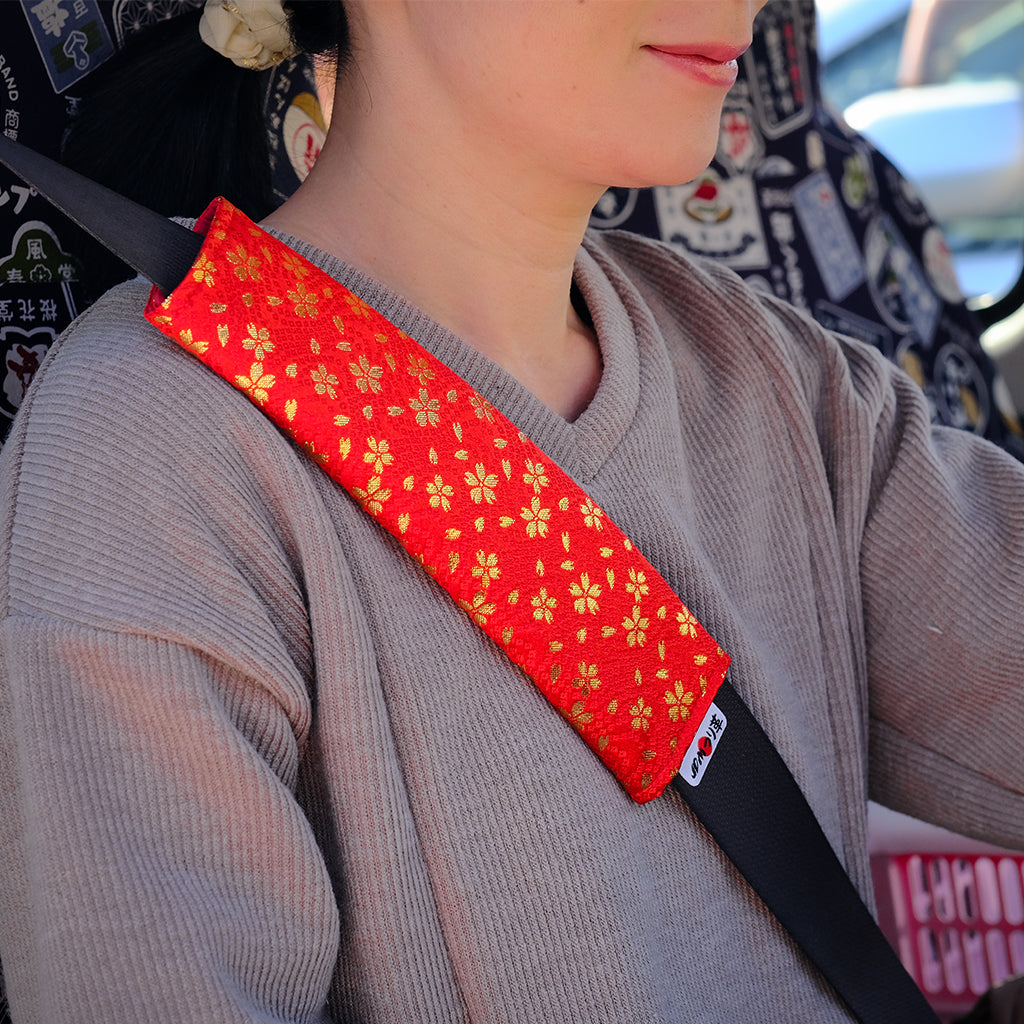 小桜 レッド シートベルトパッド